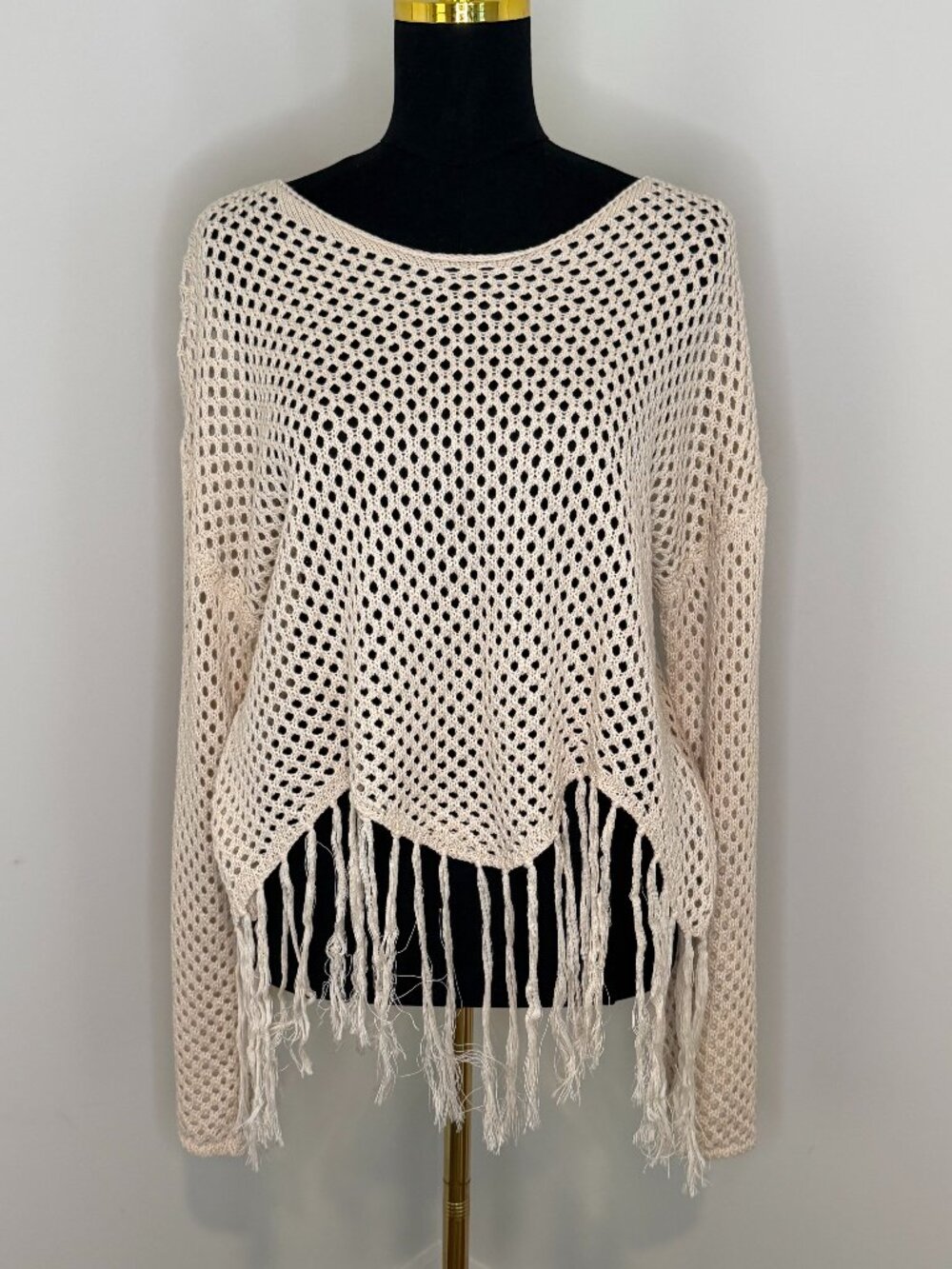 NWT Le Lis (L) Crochet Top